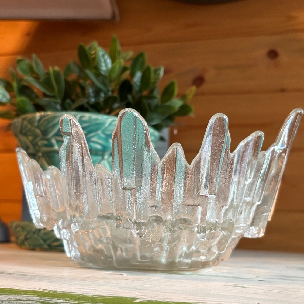 Ice Art Glass Bowl, Circa 1970, Aurora Borealis by Taina Wirkkala